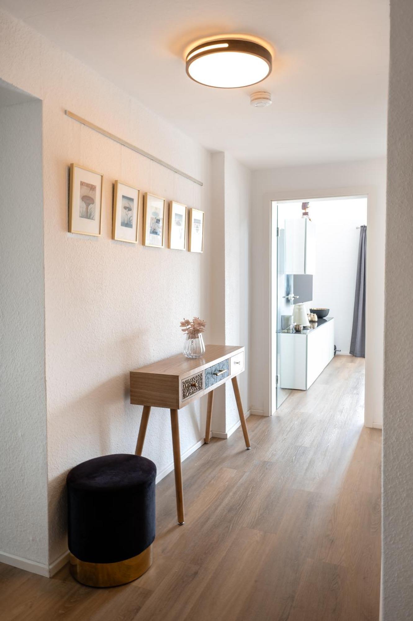Apartment Eich-penthouse, Zentral Am Stadtwald Mit Ausblick Ueber Stadt, 24h Self Check-in, Netflix, Disneyplus *